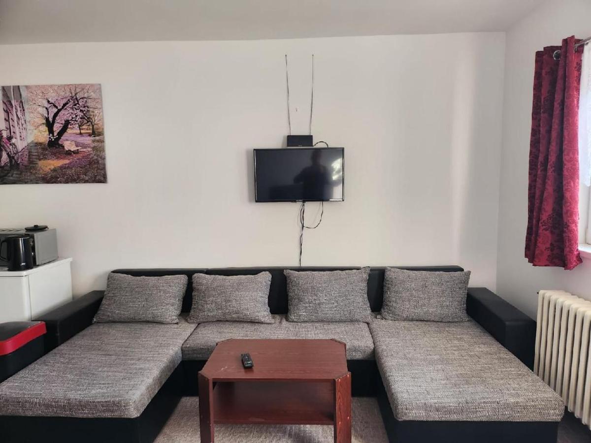 Homestay U Hanky Zdiby Zewnętrze zdjęcie